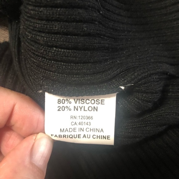 LAVENA NWOT Plaid Turtleneck Sweater - Picture 6 of 6